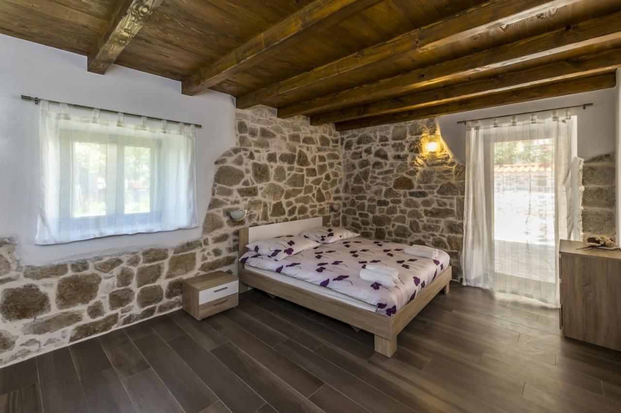 Spacious Four-Bedroom Villa Marija Klostar 外观 照片